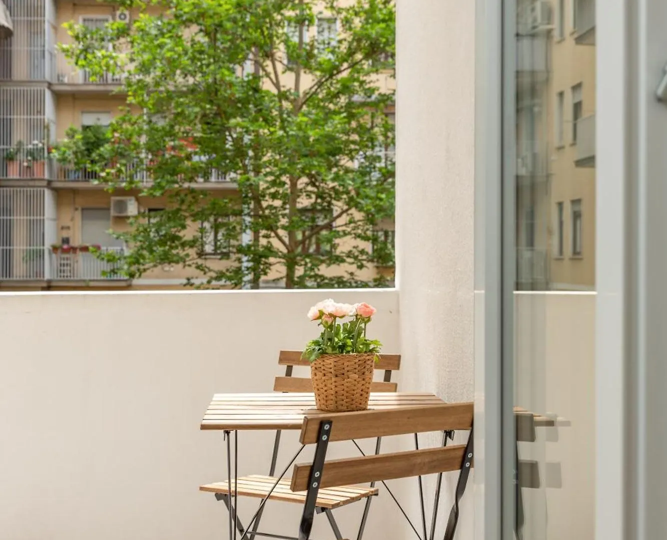 New - Manet - Exclusive Apartment Milan
